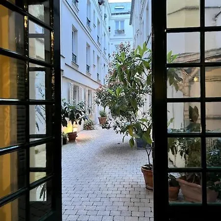 Cosy Studio Near Eiffel Tower Paris Exterior photo